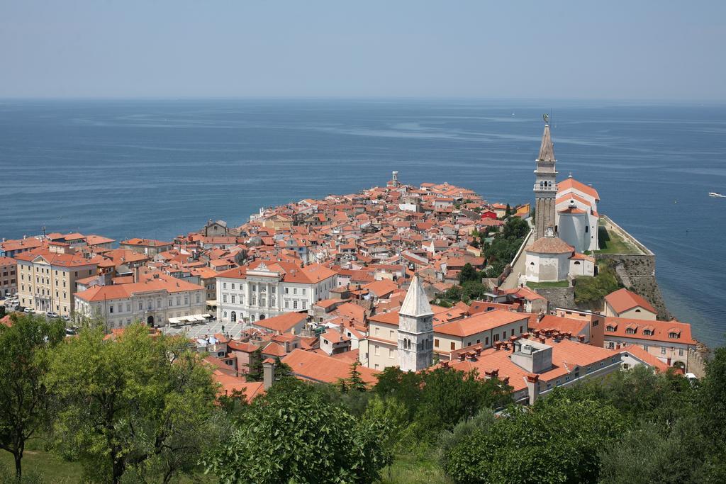 Allure Apartments Piran Exteriör bild