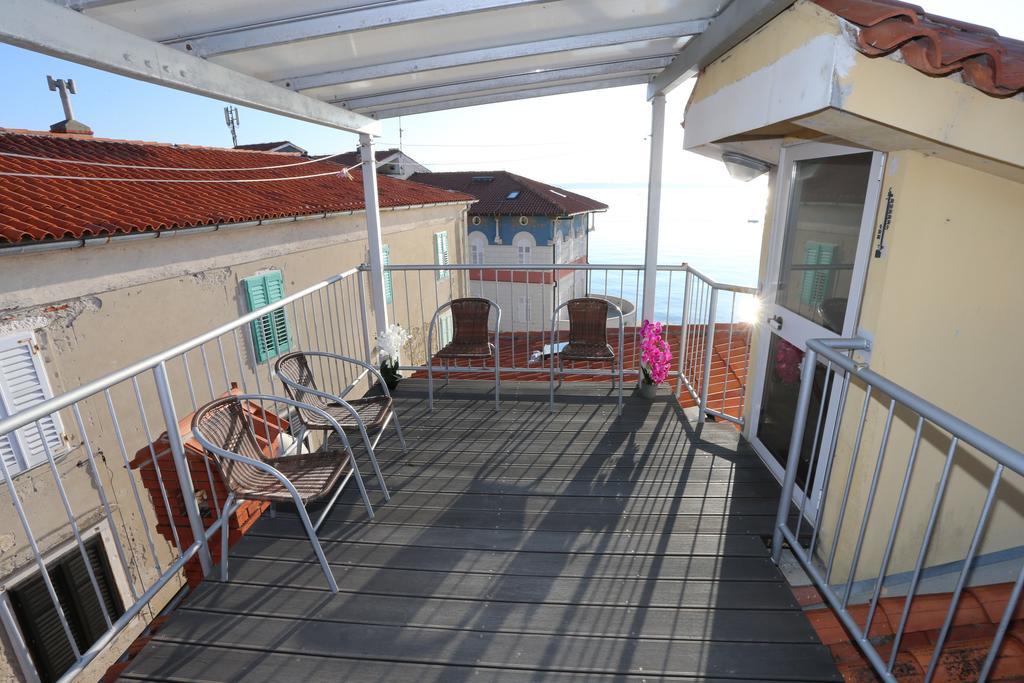 Allure Apartments Piran Exteriör bild