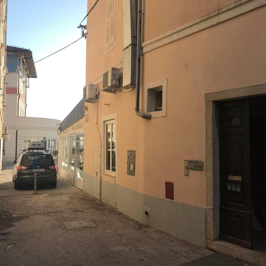 Allure Apartments Piran Exteriör bild